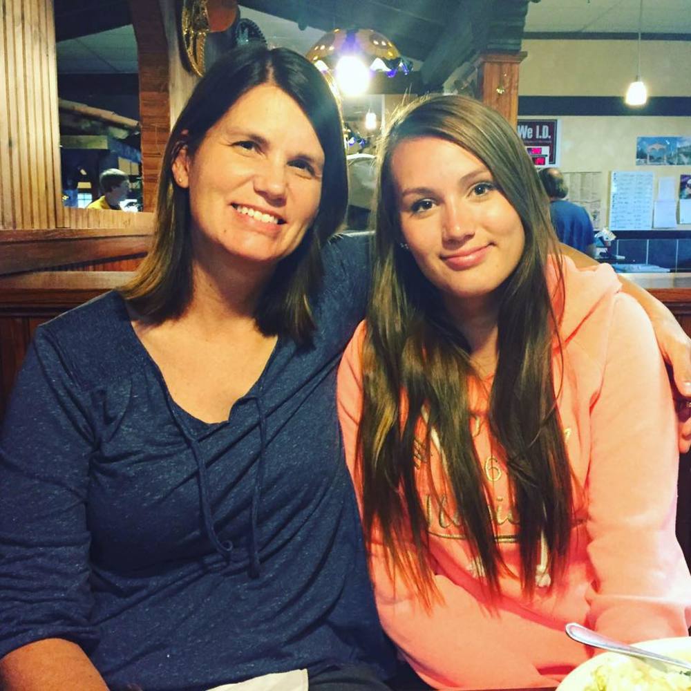 Meet your Posher, Elise